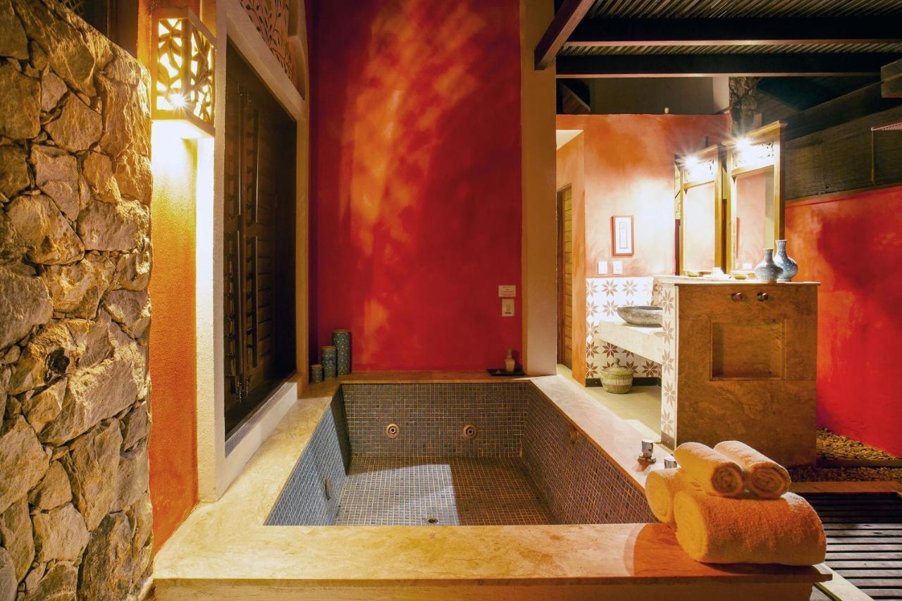 Zorah Beach Hotel トライリ エクステリア 写真